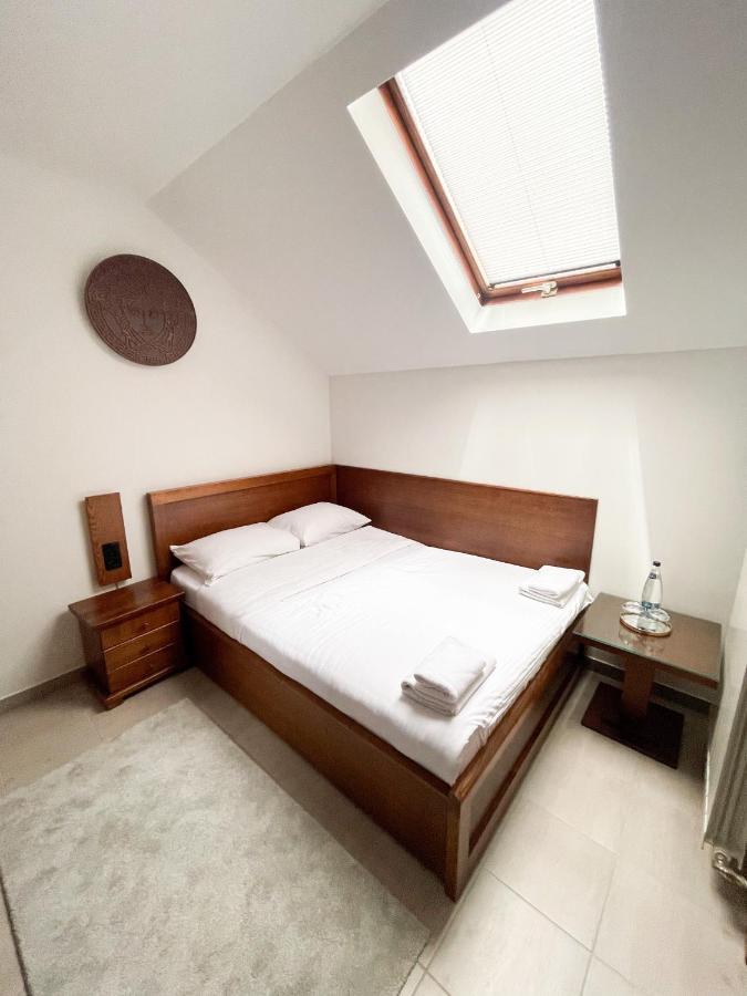 Apartments & Rooms Brijest Plav Exterior foto