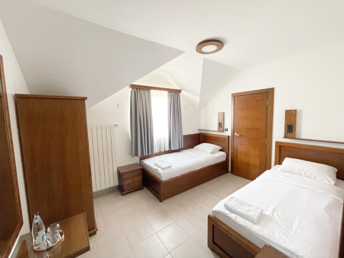 Apartments & Rooms Brijest Plav Exterior foto